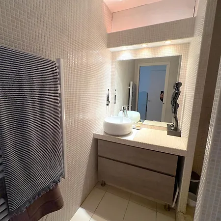 Rodin Apartment Issy-les-Moulineaux